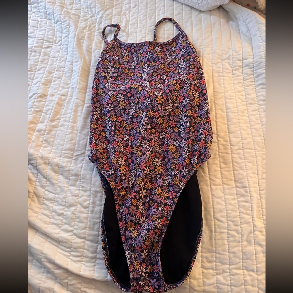 womens jolyn one piece swimsuit size 30 jackson
